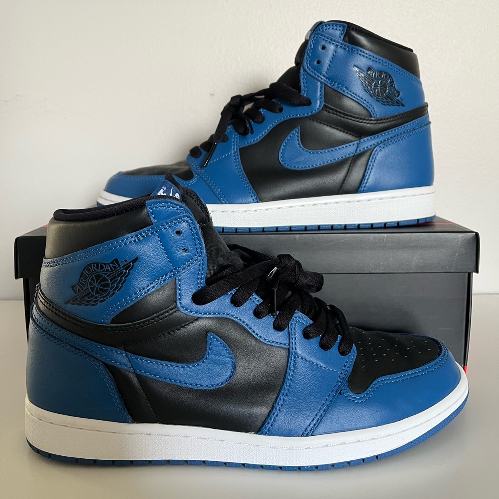 Air Jordan 1 Retro High OG Dark Marina Blue, Used (Size US Men’s 10.0)